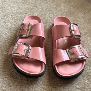 Project cloud pink paten leather big buckle Sandler.